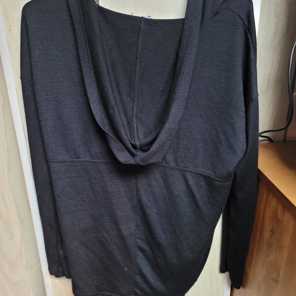 Too big - Picture 2 of 2